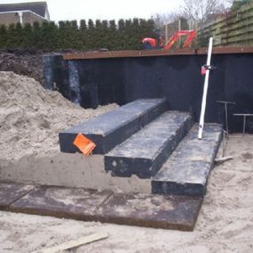 Trappen bij walbeschoeiingen